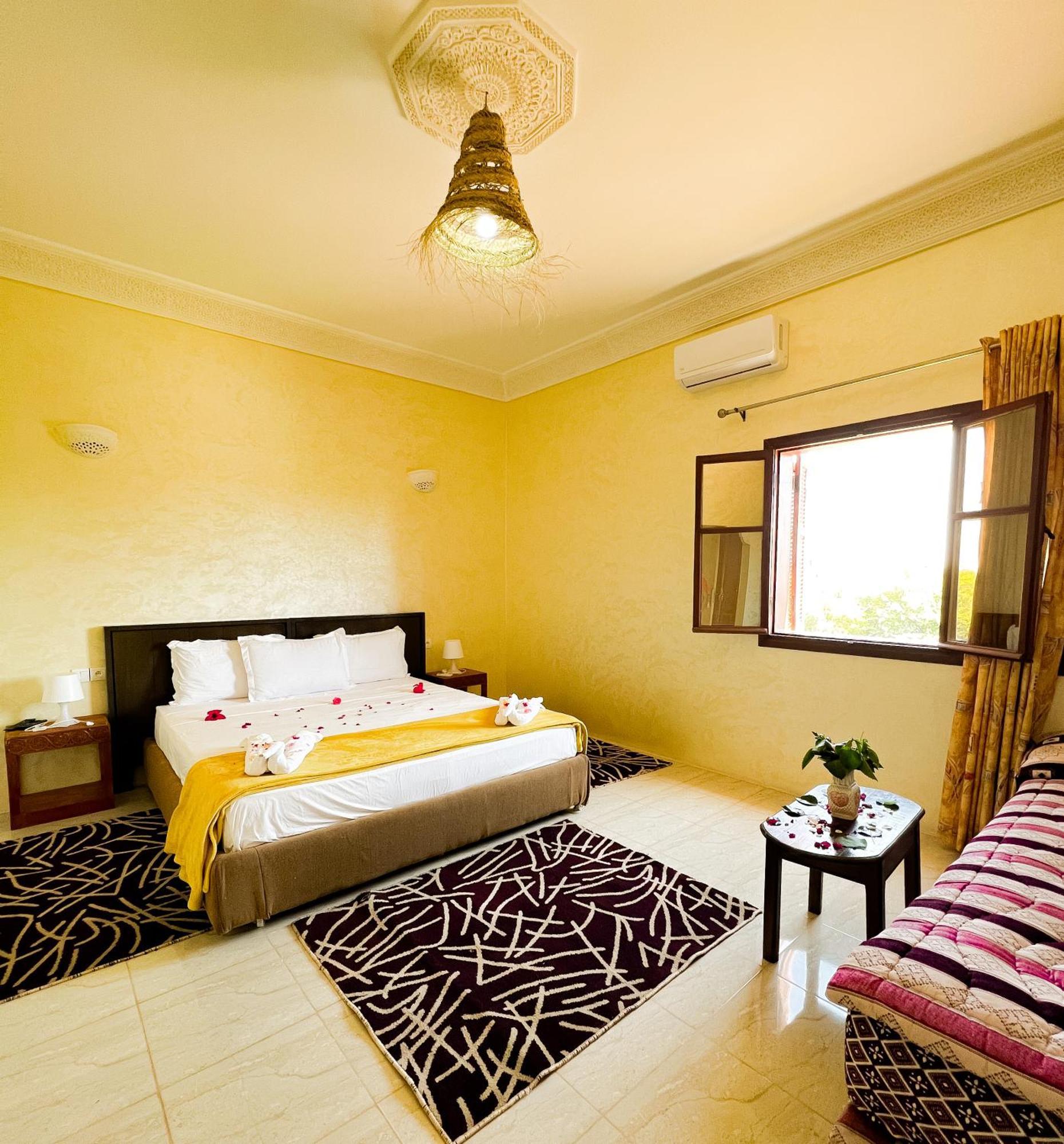 Guest House Qodwa Sidi Abdallah Ghiat Eksteriør billede