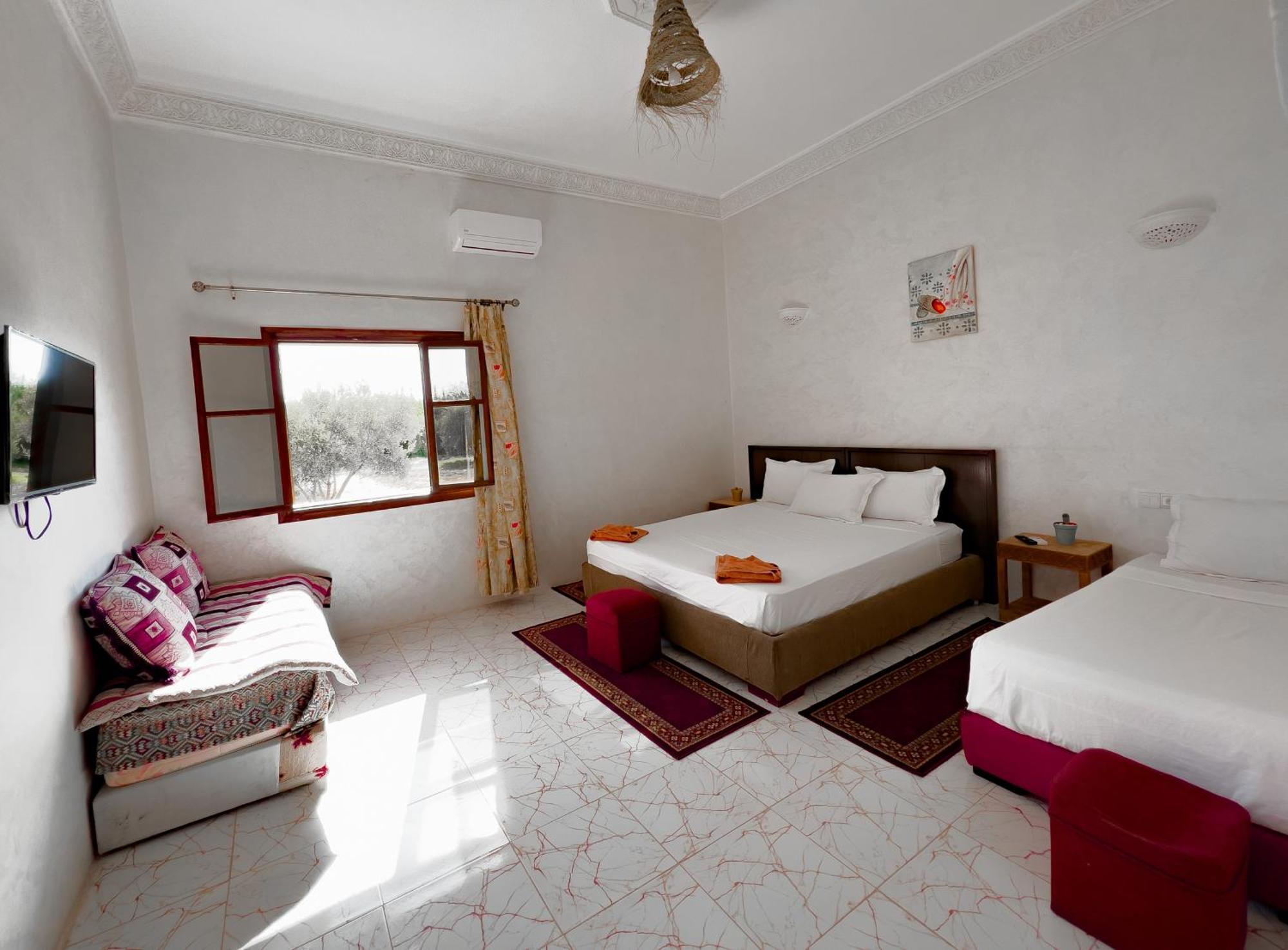 Guest House Qodwa Sidi Abdallah Ghiat Eksteriør billede