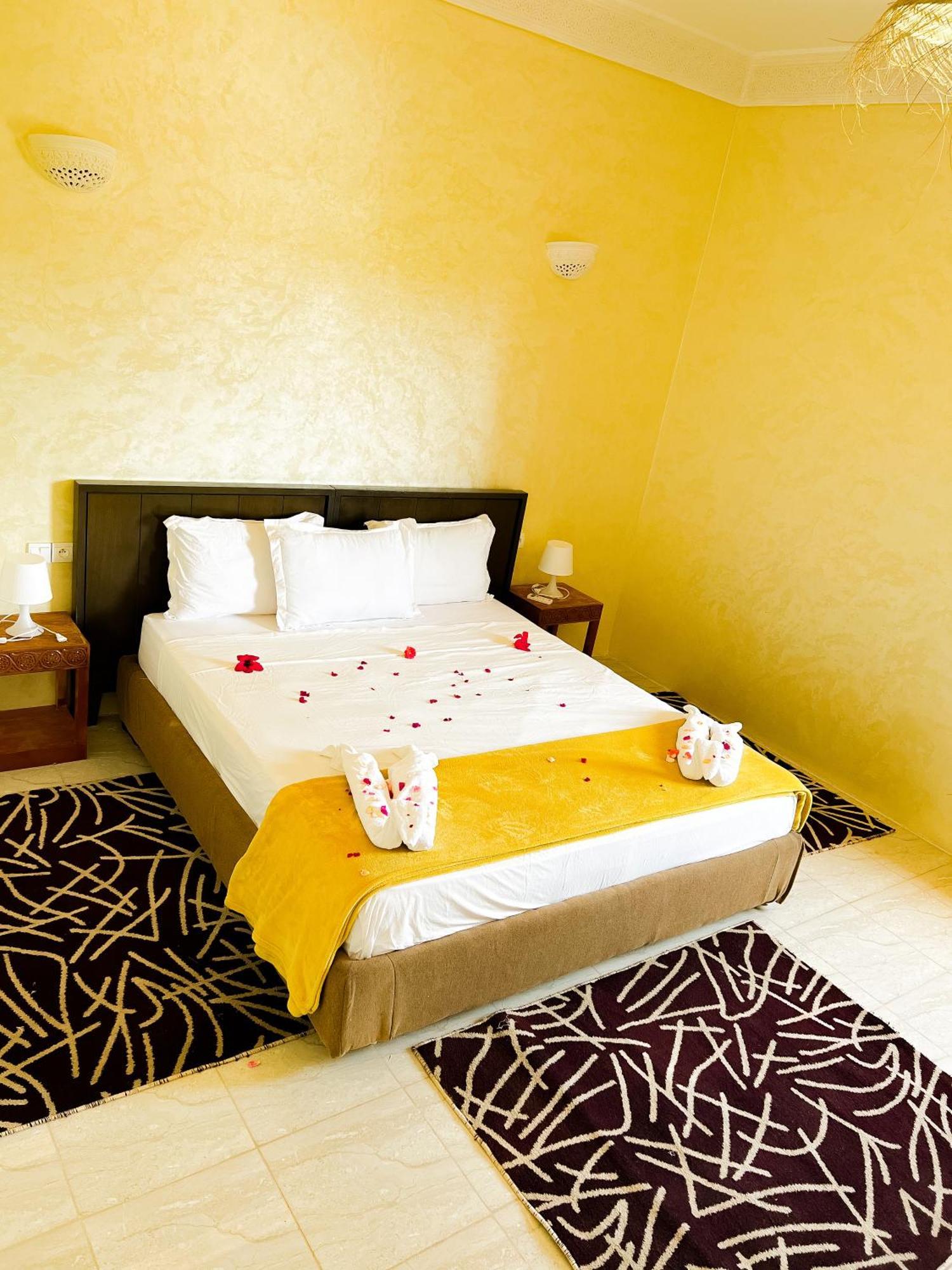 Guest House Qodwa Sidi Abdallah Ghiat Eksteriør billede